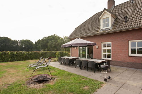 Foto 15 - Stylish Holiday Home in Leende With Terrace