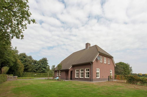 Photo 41 - Stylish Holiday Home in Leende With Terrace