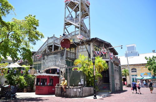 Photo 18 - Windchime by Avantstay Walk to Duval Street Month Long Stays Only