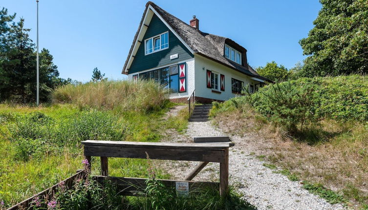 Foto 1 - Beautiful Dune Villa With Thatched Roof on Ameland, 800 Meters From the Beach