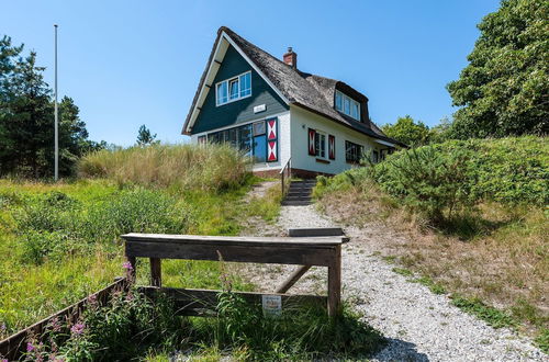 Foto 1 - Beautiful Dune Villa With Thatched Roof on Ameland, 800 Meters From the Beach