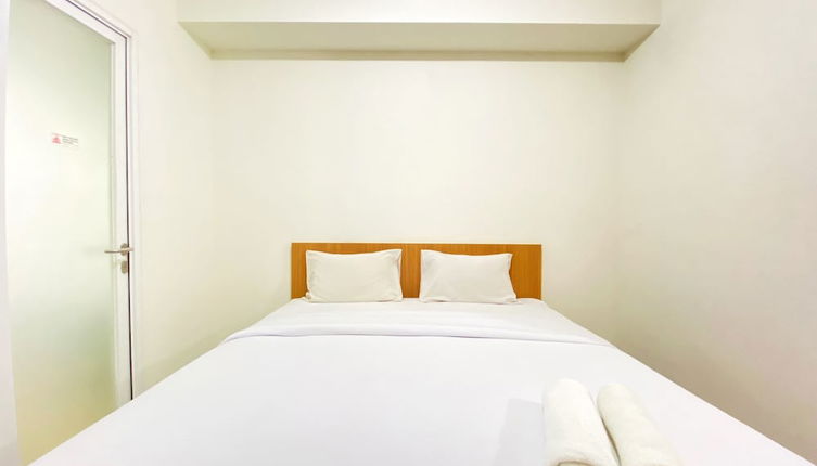 Photo 1 - Homey And Comfy Studio Apartment At Parahyangan Residence