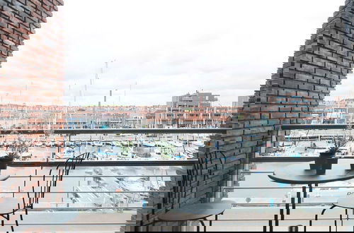 Photo 1 - Sea-view Apartment in Den Haag With Balcony