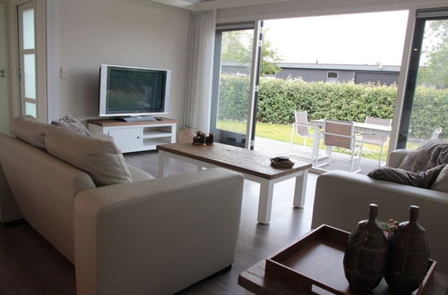 Photo 5 - Lovely Holiday Home in Kattendijke