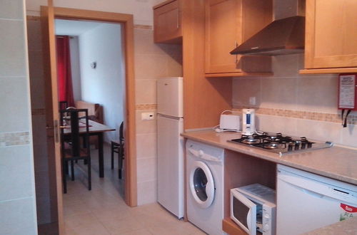 Foto 14 - Albufeira 2 Bedroom Apartment 5 Min. From Falesia Beach and Close to Center! B