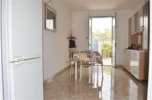 Photo 13 - Charming Home On The Beach With Spacious Terraces & Garden; Pets Allowed;