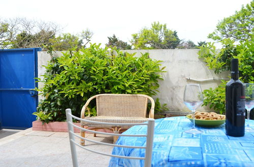 Photo 30 - Charming Home On The Beach With Spacious Terraces & Garden - Pets Allowed