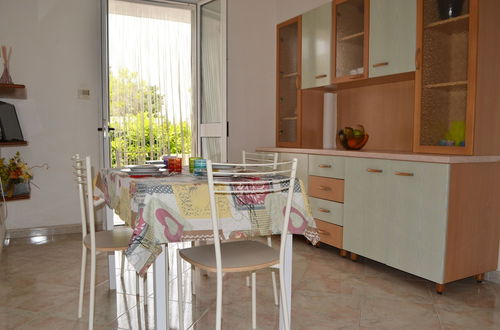 Photo 14 - Charming Home On The Beach With Spacious Terraces & Garden; Pets Allowed;