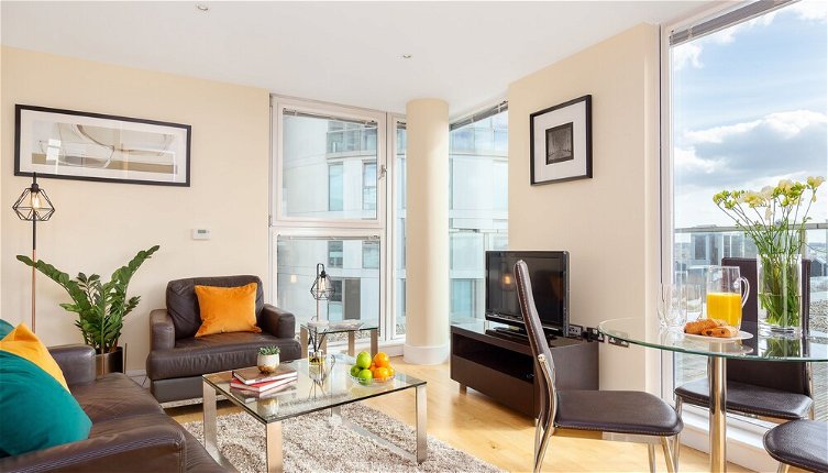 Photo 1 - Charming 1-bed Apartment in, Canary Wharf