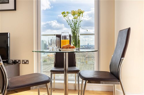 Photo 10 - Charming 1-bed Apartment in, Canary Wharf