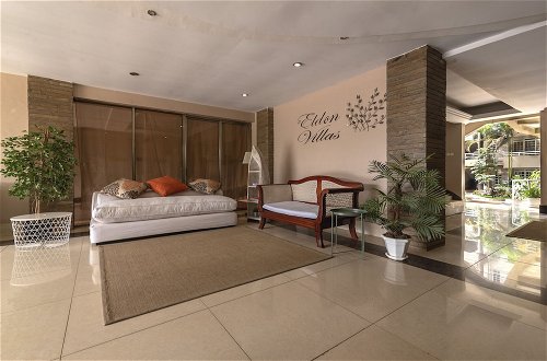 Photo 3 - Eldon Suites & Apartments