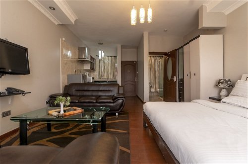 Photo 43 - Eldon Suites & Apartments