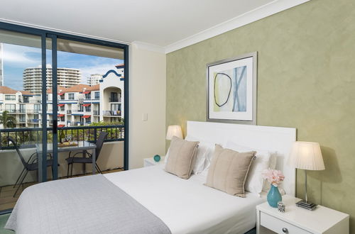 Photo 4 - Oaks Gold Coast Calypso Plaza Suites