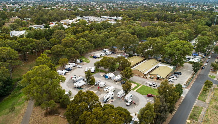 Foto 1 - Windsor Gardens Caravan Park