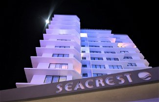 Photo 2 - Seacrest Beachfront Holiday Apartments