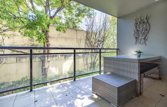Perfectly Located Apt Rooftop Pool & Spa - Foto 7
