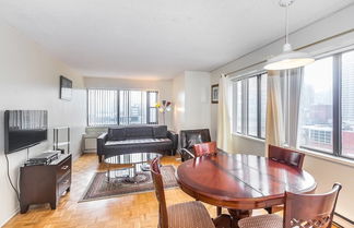 Photo 2 - Spacious 1 BR Apartment of Downtown Toronto III