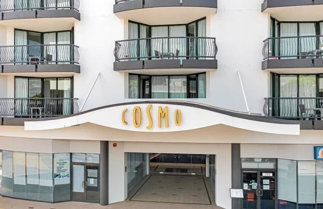 Cosmo Apartment Hotel - Photo 26