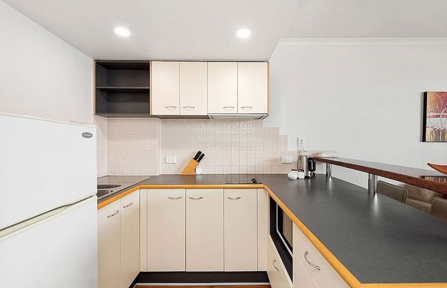 Cosmo Apartment Hotel - Photo 13