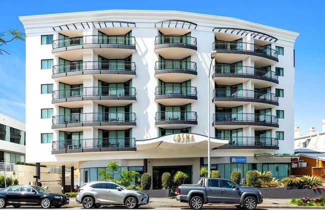 Cosmo Apartment Hotel - Photo 1