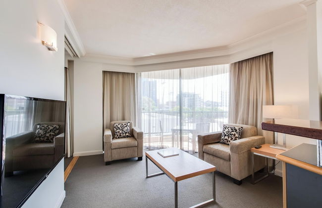 Cosmo Apartment Hotel - Photo 5