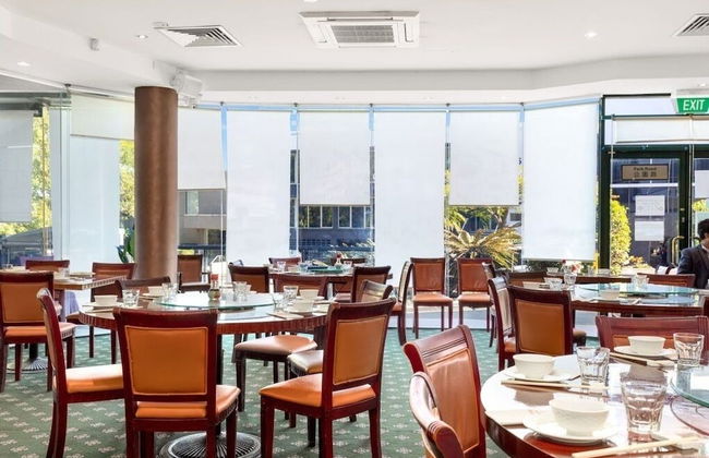 Cosmo Apartment Hotel - Photo 24