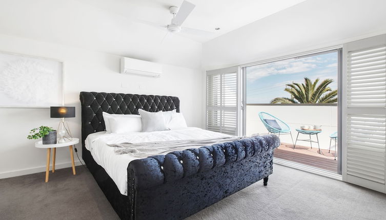 Photo 1 - The Jetty Beach Apartment by Ready Set Host