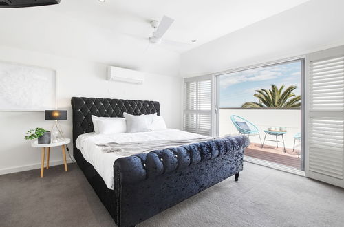 Photo 1 - The Jetty Beach Apartment by Ready Set Host