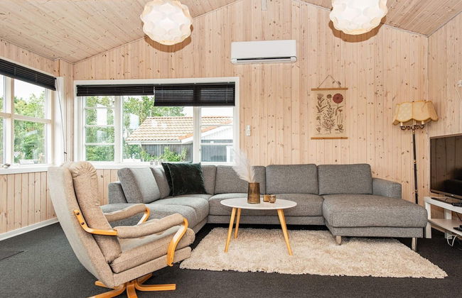 Vibrant Holiday Home in Juelsminde near Sea - Foto 13
