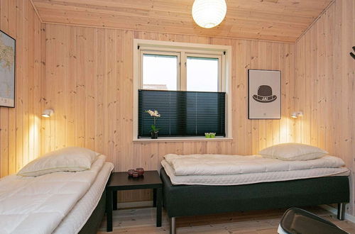 Photo 10 - 6 Person Holiday Home in Ulfborg