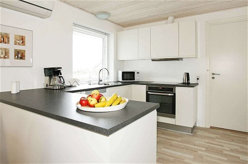 Foto 7 - 12 Person Holiday Home in Harboore