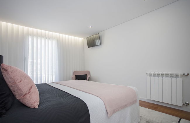 Liiiving- Luxury River View Apartment II - Photo 4
