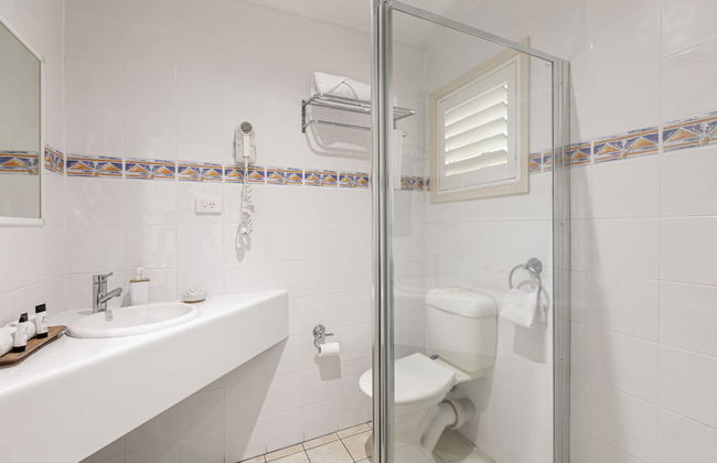 Sunlit Waters Studio Apartments - Foto 31