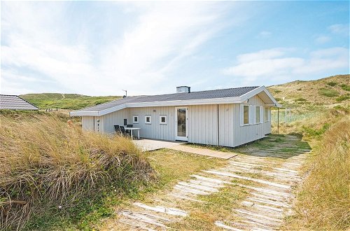 Photo 17 - 5 Person Holiday Home in Hvide Sande