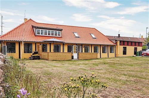 Foto 17 - 8 Person Holiday Home in Allinge