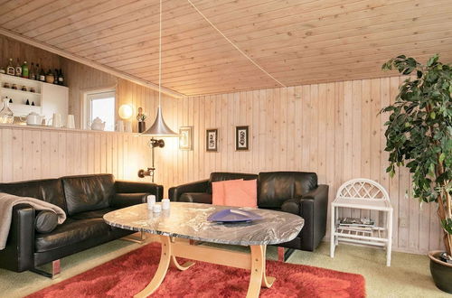 Photo 12 - 4 Person Holiday Home in Blokhus