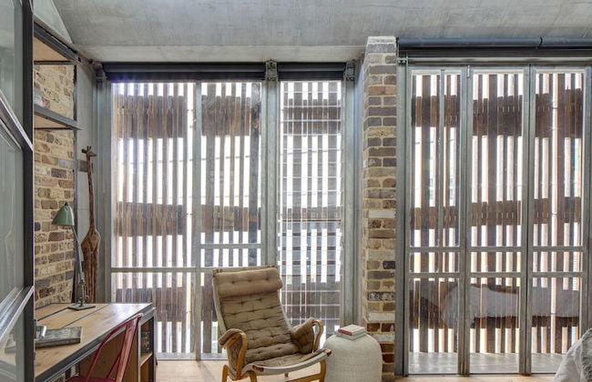 Executive Rental Style House - Photo 12