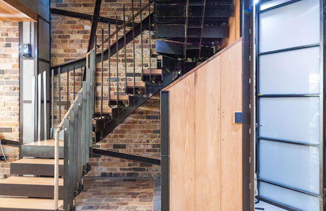 Executive Rental Style House - Photo 27