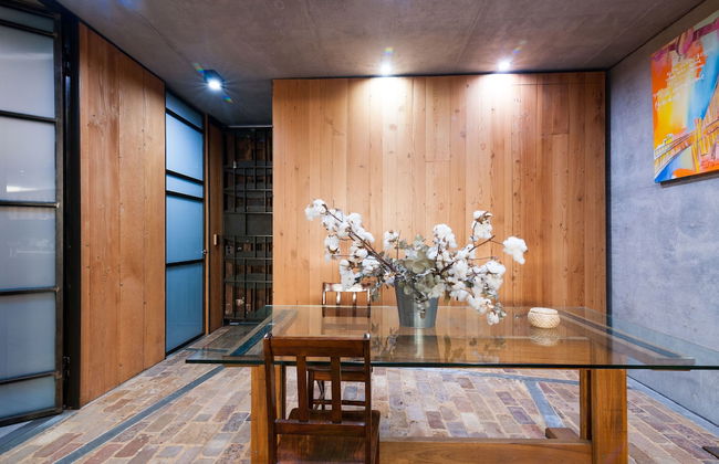 Executive Rental Style House - Photo 2