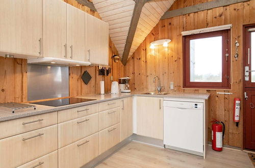 Photo 10 - 6 Person Holiday Home in Hvide Sande