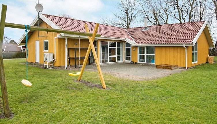 Foto 1 - 12 Person Holiday Home in Nordborg