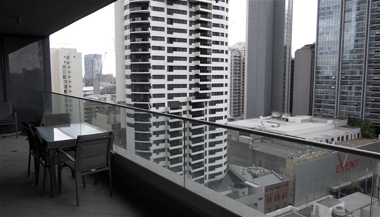 Photo 1 - Large Apartment in World Square Sydney