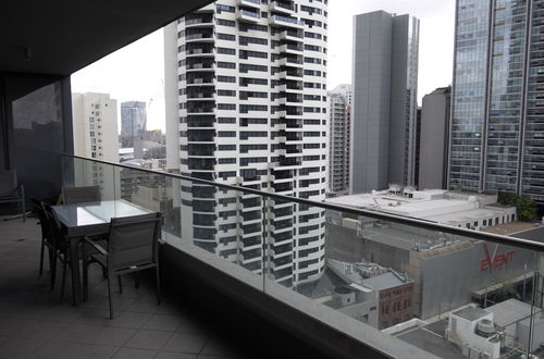 Photo 1 - Large Apartment in World Square Sydney