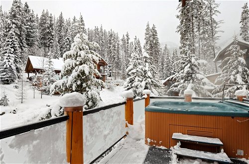 Photo 38 - MODERN 4,500 sqft Ski Chalet: 5 Br + 6 Ba | Pool Table | Pool + PRIVATE Hot Tub