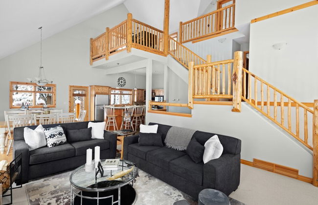 MODERN 4,500 sqft Ski Chalet: 5 Br + 6 Ba | Pool Table | Pool + PRIVATE Hot Tub - Foto 21