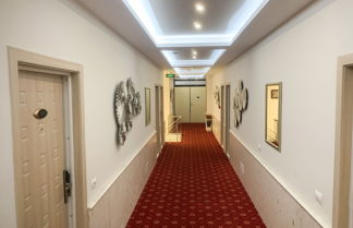 Photo 3 - Park Hotel