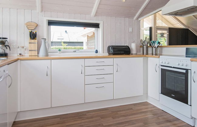 6 Person Holiday Home in Bjert - Photo 17