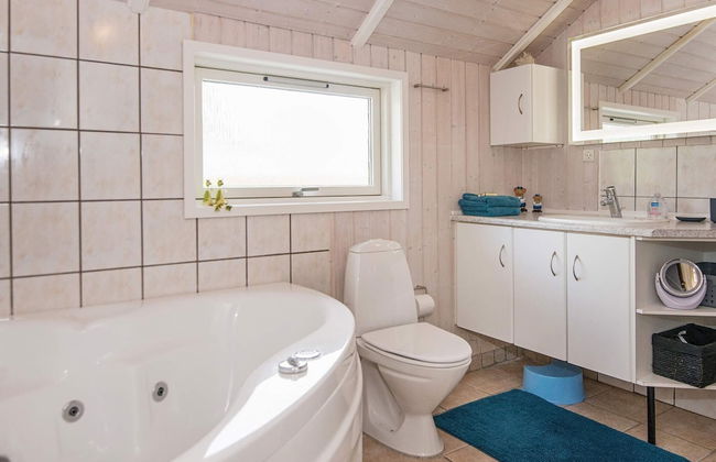 6 Person Holiday Home in Bjert - Photo 5