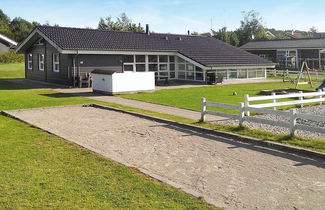 Photo 1 - 14 Person Holiday Home in Ebeltoft