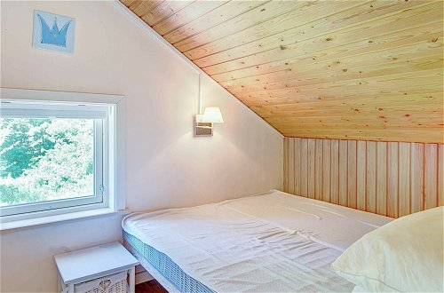 Foto 6 - 6 Person Holiday Home in Aakirkeby